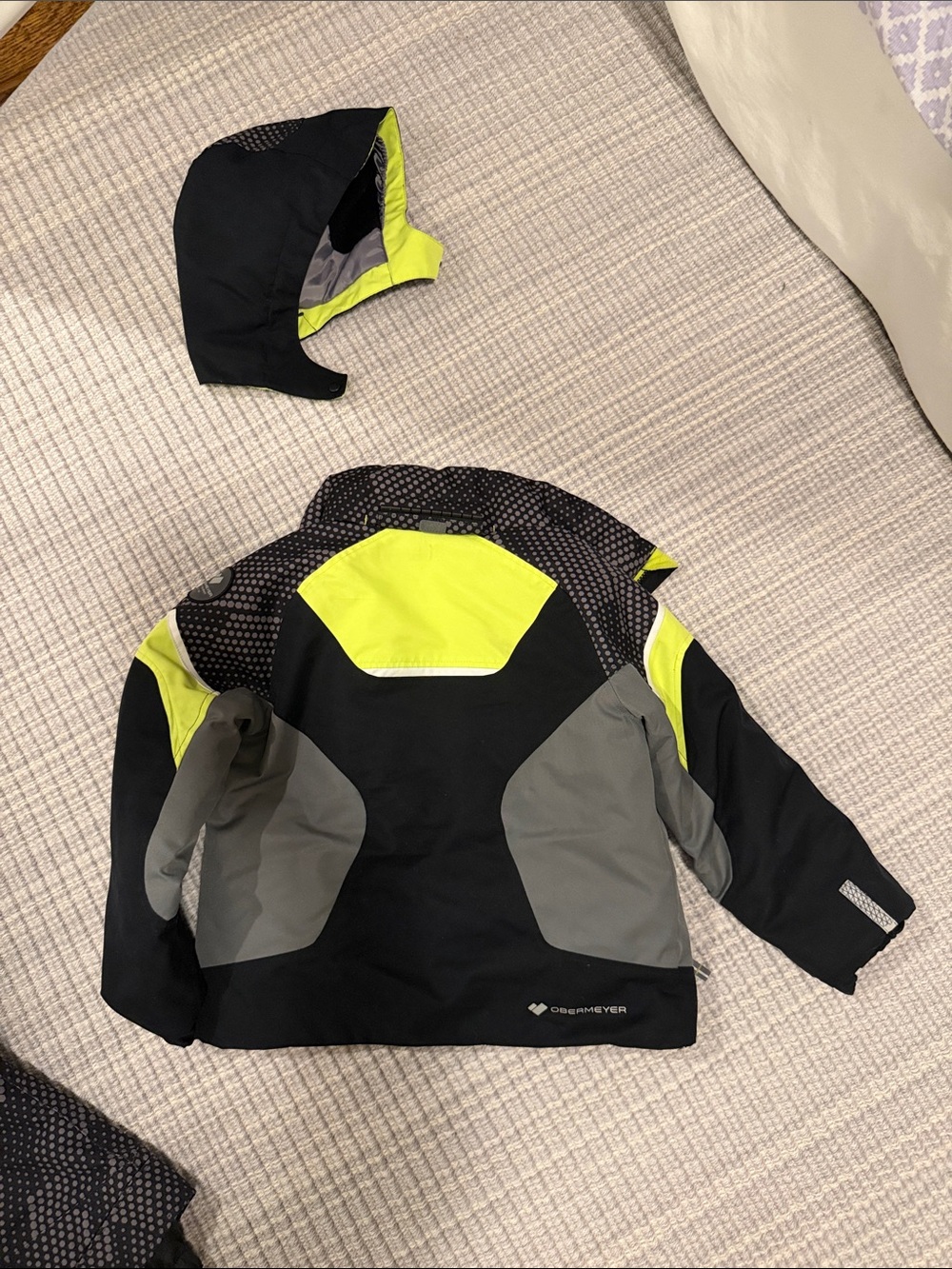 Obermeyer Black & Gray Kids Puffer Jacket with Lime Accents - Picture 3 of 3